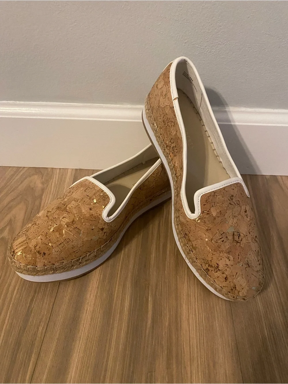 NEW Sondra Roberts ladies 9 Ellie platform espadrille loafers women’s slip on